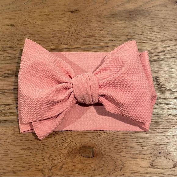 Oversized Custom Baby Girl Bow Headband - Picture 1 of 4